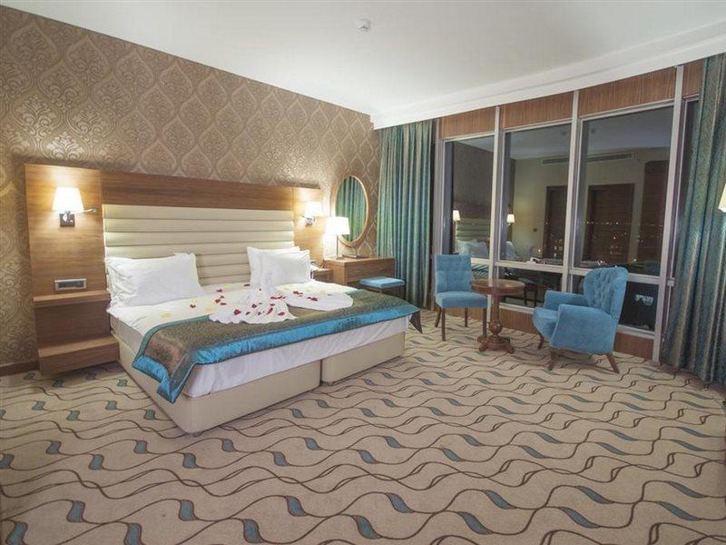マルギ ホテル エディルネ エクステリア 写真 A room at the hotel