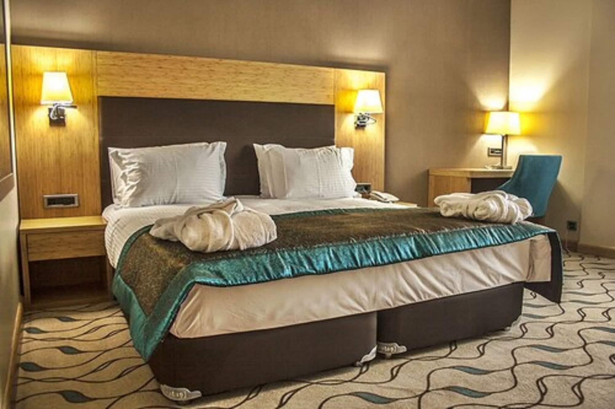マルギ ホテル エディルネ エクステリア 写真 A bedroom at the hotel