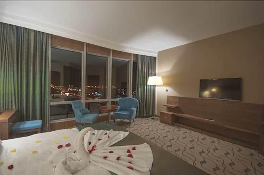 マルギ ホテル エディルネ エクステリア 写真 A room at the hotel