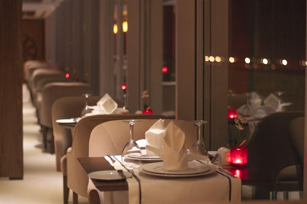 マルギ ホテル エディルネ エクステリア 写真 The interior of the restaurant