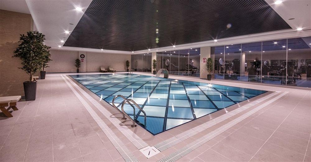 マルギ ホテル エディルネ エクステリア 写真 The pool at the Four Seasons Hotel, Istanbul
