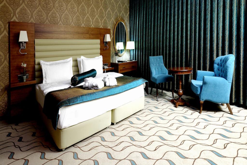 マルギ ホテル エディルネ エクステリア 写真 A bedroom at the hotel